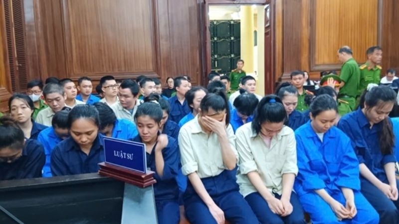 Giả danh nhân viên ngân hàng chiếm đoạt 24 tỷ đồng